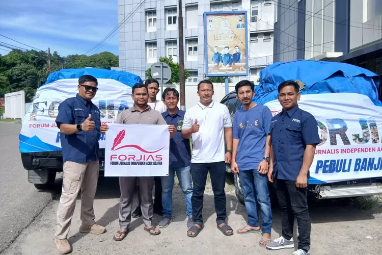 Organisasi Wartawan Lokal Aceh Selatan Kirim Bantuan Logistik Untuk Korban Banjir.(realitasonline.id/zul)
