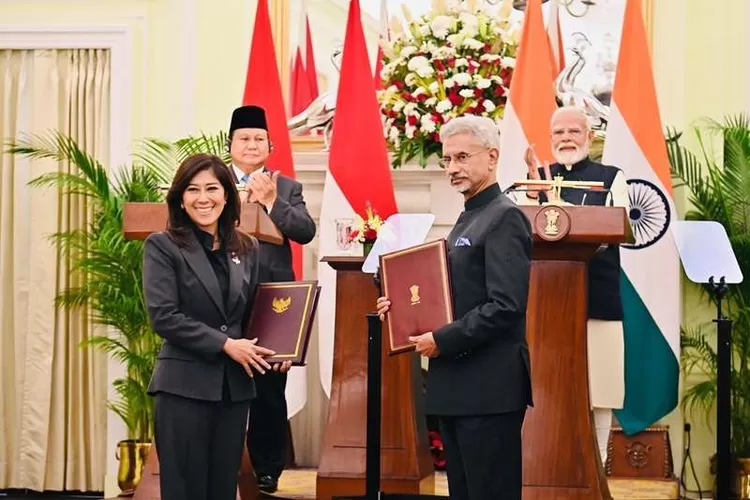 Menkomdigi Meutya Hafid dengan Menlu India S Jaishankar. (Biro Pers dan Media Sekretariat Presiden)
