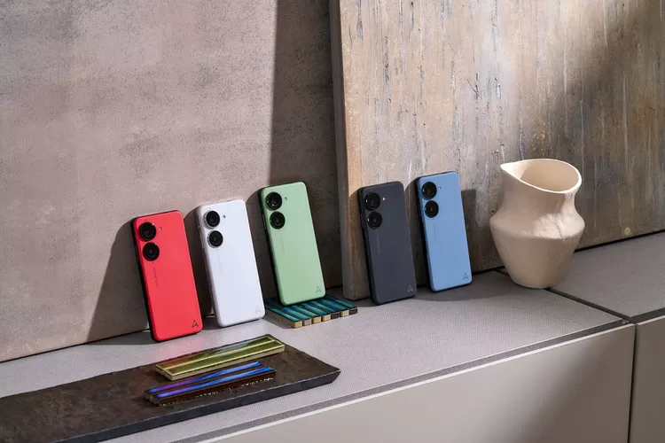      ASUS Zenfone 10.                       (ASUS)