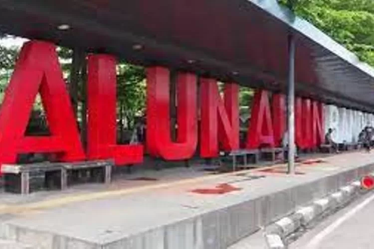 Alun-Alun Bandung jadi area publik instagramable yang gratis.
