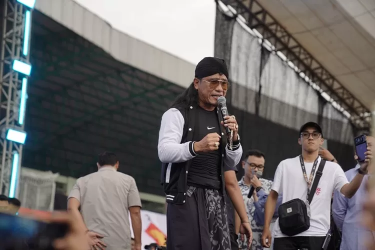  Gus Miftah Pimpin Selawat Bersama Prabowo dan Ratusan Ribu Warga di Sidoarjo (dok. TKN Prabowo-Gibran)