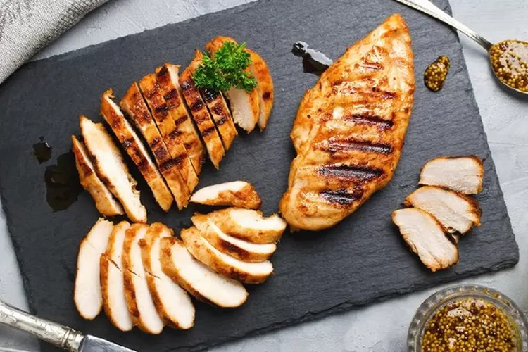 Ilustrasi Dada Ayam. (Foto istimewa).