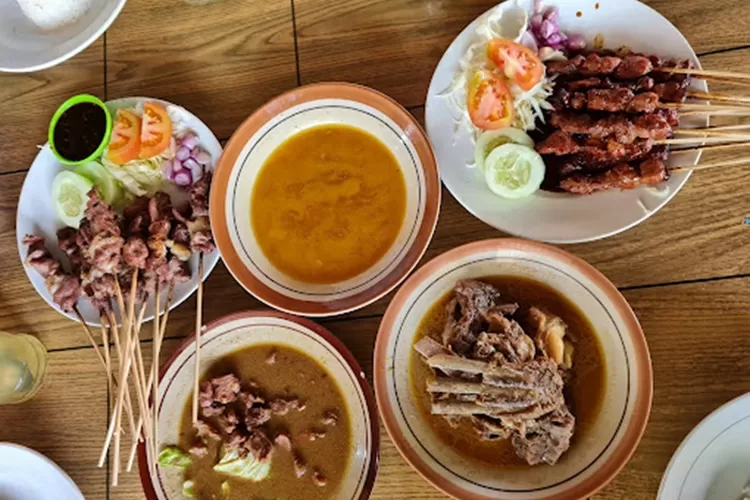 Mencicipi Kuliner Unik Mie Tongseng Kambing Di Warung Sate Jokopi Spot Makan Enak Di Jogja