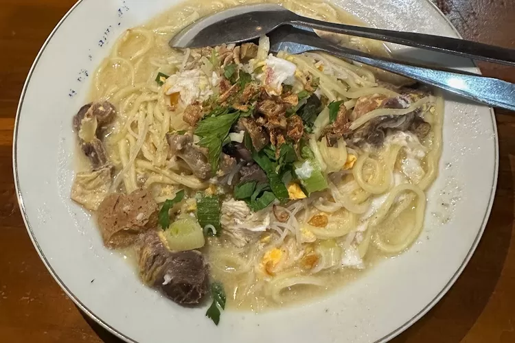 Rekomendasi Kuliner Malam Bakmi Pak Abu Bumbu Rempahnya Meresap Dan