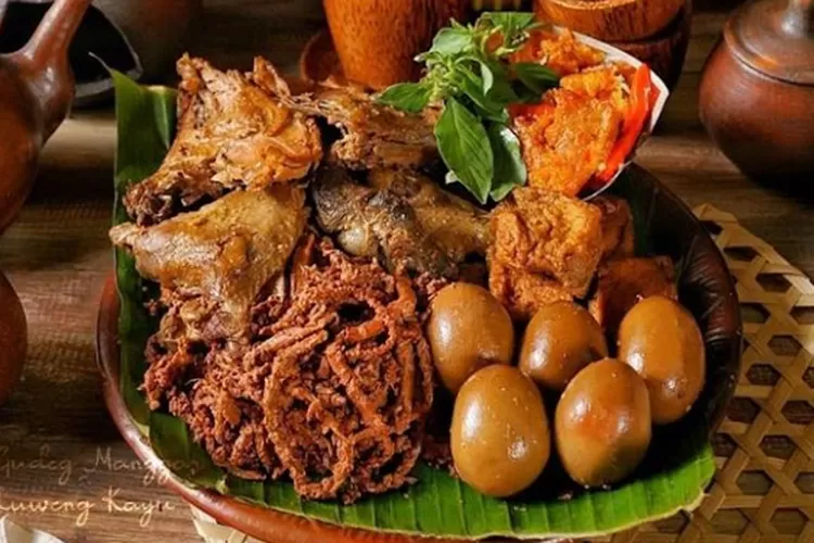 Kuliner legendaris khas Keraton Jogja, Gudeg Manggar yang disajikan di Luweng Kayu. (Google Bisnisku/ Gudeg Manggar Luweng Kayu)