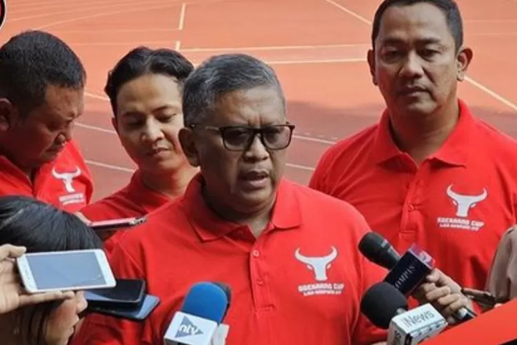 Gibran Bukan Lagi Kader PDIP, Hasto : Dia Mau Gabung Golkar - Kilat Solo