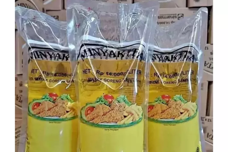 Pemerintah stabilkan HET minyak goreng Rp14.000/liter selama Ramadan &amp; Lebaran 2024 untuk kesejahteraan rakyat. (Instagram @thrift_sepatu_brend_import / HukamaNews.com)