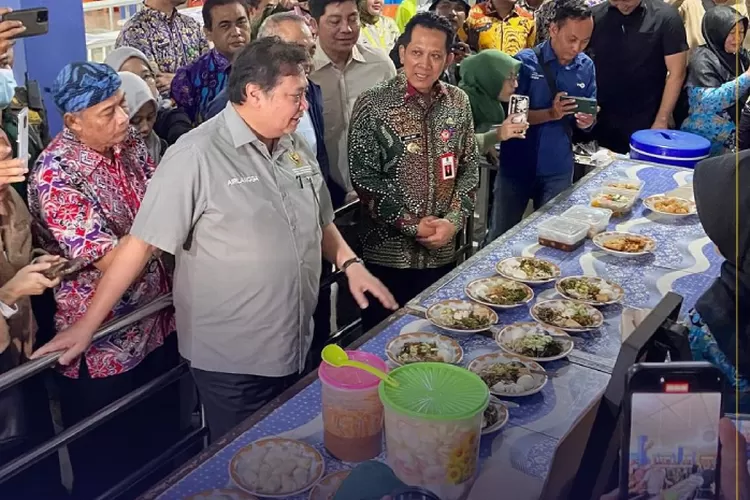 Simulasi Makan Siang Gratis Ala Prabowo Gibran Di Tangerang, Airlangga ...