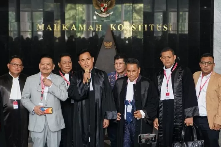 Tim Prabowo Gibran berikan keterangan pers usai sidang sengketa Pilpres 2024 di MK hari ini Senin 1 Aprip 2024 hadapi kubu Anies Muhaimin  ((instagram @yusrilihzamhd))