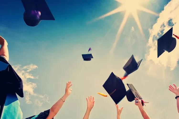 Ilustrasi: Program Bantuan Pendidkan Melalui Beasiswa Bank Indonesia (Pinterst/YouQueen Magazine)