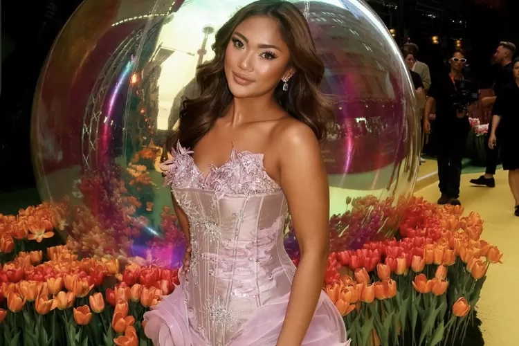 Marion Jola Tampil Memesona di Gala Premier Wicked, Wawancarai Ariana Grande dan Cynthia Erivo (instagram @lalamarionmj)