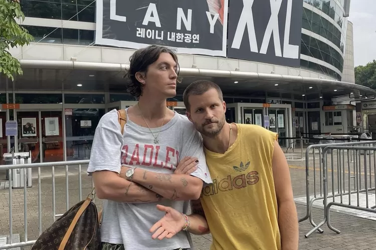 LANY Siap Meriahkan Pertamina Eco RunFest 2024 di Jakarta (instagram @thisislany)