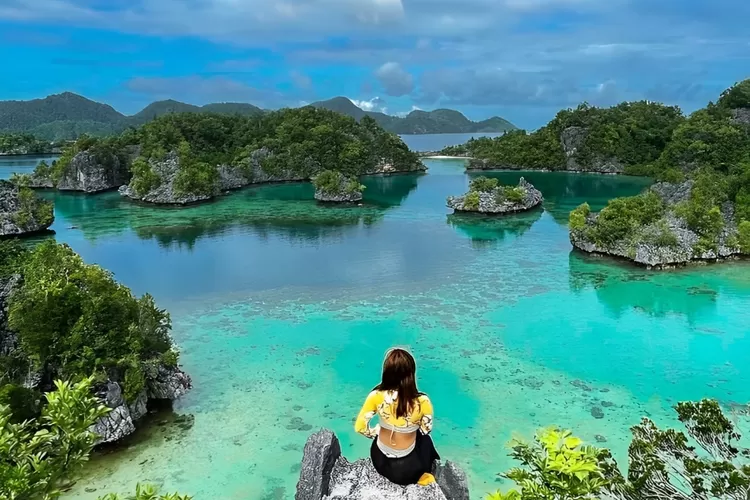 Pulau Labengki di Konawe Utara yang dijuluki &lsquo;Miniatur Raja Ampat&rsquo;. (Dok. Dinas Pariwisata Kabupaten Konawe Utara)