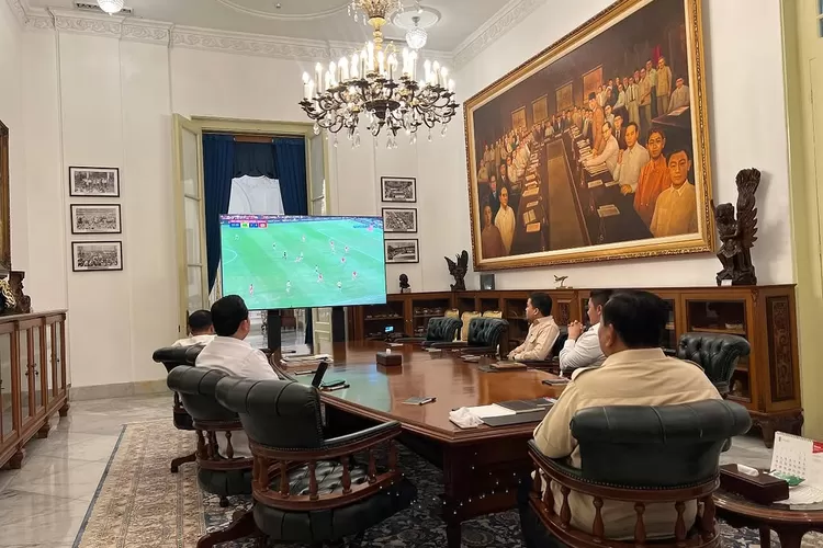 Prabowo Unggah Momen Nonton Timnas Indonesia vs Australia, Beri Dukungan Moril (Istimewa)