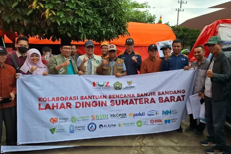 Forum zakat bersama Kemenag RI dan Baznas RI salurkan kolaborasi bantuan bencana Sumatera Barat.