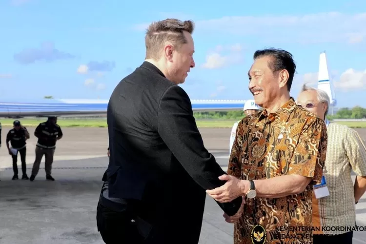 Menko Luhut sambut Elon Musk di Bali untuk luncurkan Starlink (website/kementrian koordinator bidang kemaritiman dan investasi)