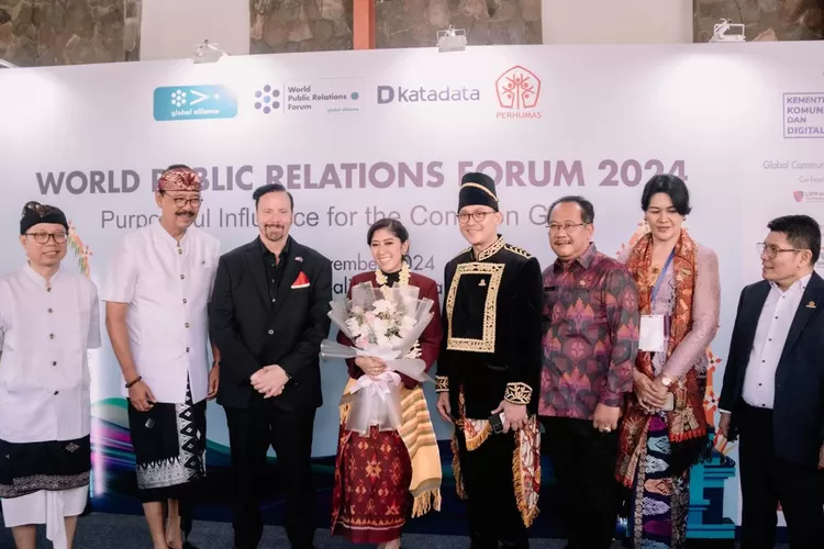 Menteri Komunikasi Digital Meutya Hafid disela-sela pembukaan WPRF 2024. (cybertokoh/Ketut Winatha)