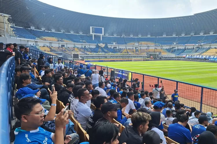 Bobotoh  (AyoPersib/Arif Rahman)