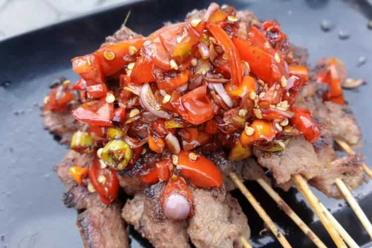 Berikut 5 rekomendasi terbaik untuk berburu kelezatan sejati Sate Maranggi di Cianjur yang harus Anda singgahi.  (Instagram/@resep.masakanpraktis)