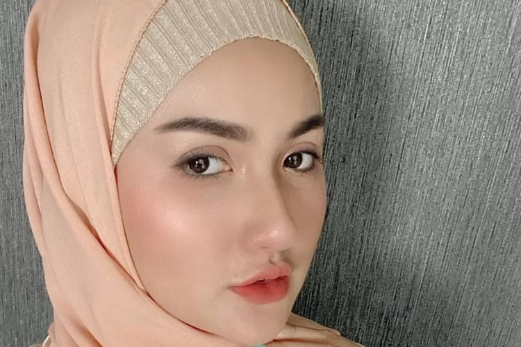 Hot Menghebohkan! Tengku Dewi Putri Ungkap Perselingkuhan Andrew Andika