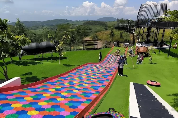  The Nice Funtastic Park (Google/Maulana Islam)