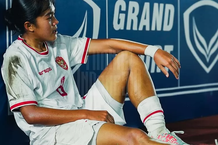 Reva Octaviani melakukan selebrasi ikonik setelah mencetak gol di ASEAN Women Cup 2024. (Instagram @timnas.indonesia)