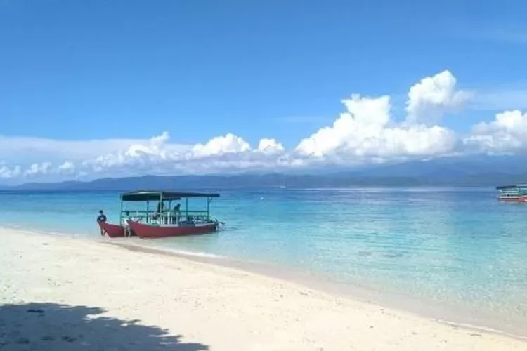 Wisata Pantai Tanjung Karang Salah Satu Destinasi Fasilitas Terlengkap di Sulawesi Tengah, Wajib Anda Kunjungi! - Mimbar Merdeka