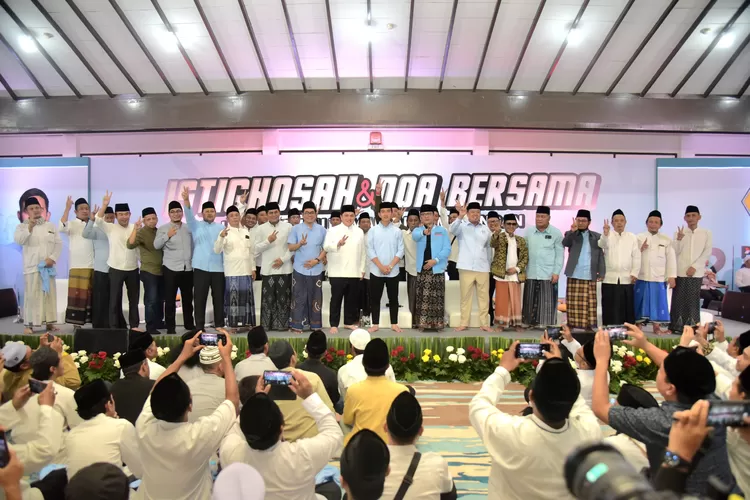 Prabowo-Gibran Dapat Dukungan Alumni Ponpes Al Falah, Janji Segera Eksekusi Program Dana Abadi Pesantren