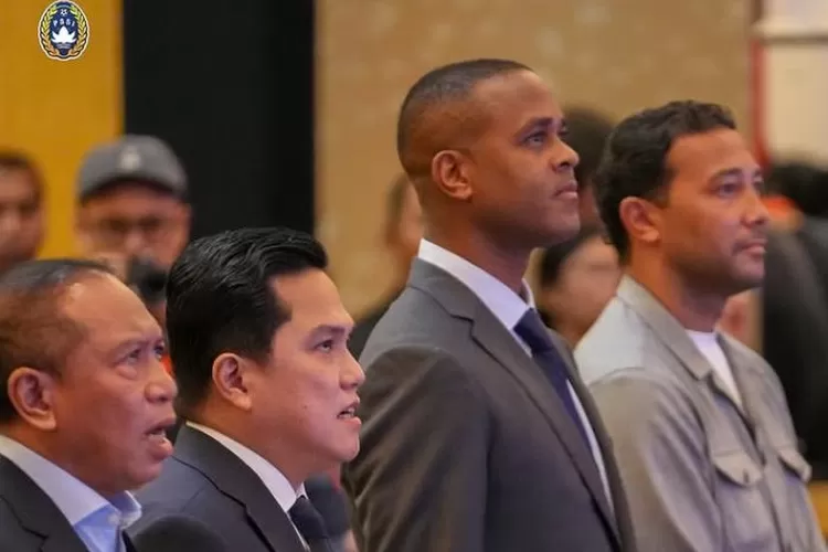 3 Alasan Kuat Patrick Kluivert Mau Jadi Pelatih Timnas Indonesia, Hubungan Baik Erick Thohir (Instagram @pssi) (3 Alasan Kuat Patrick Kluivert Mau Jadi Pelatih Timnas Indonesia, Hubungan Baik Erick Thohir (Instagram @pssi))