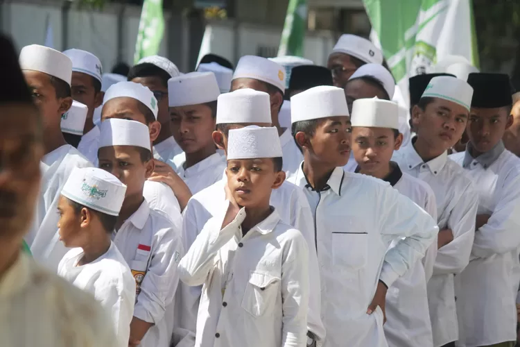 saling memaafkan dan Bergembira dalam menyambut bulan Ramadhan (Unplash/ Mufid Majnun)