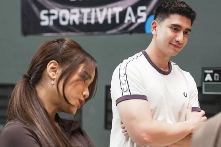 Pasangan artis, Verrel Bramasta (kanan) dan Fuji (kiri).  ((Instagram.com/@fuji_an))