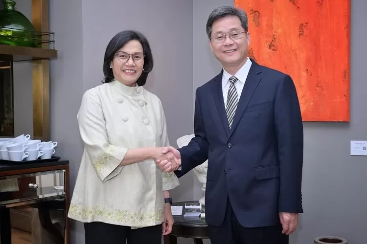 Menkeu RI, Sri Mulyani (kiri) dan Menkeu China, Lan Foan (kanan). (instagram.com/@smindrawati)