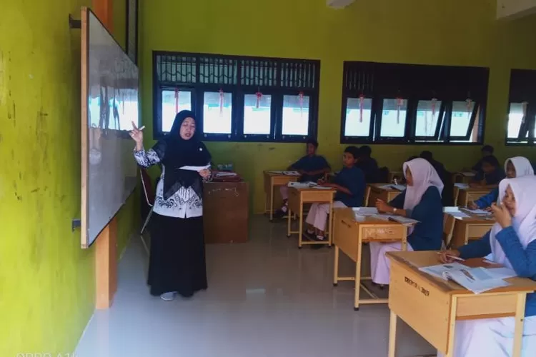 Pemerataan Guru dan Pendidikan Inklusif Jadi Fokus Kemendikdasmen untuk Semua Anak Indonesia (puslapdik.kemendikdasmen.go.id)