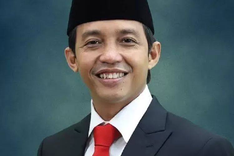 Raja Juli Antoni, Jati Diri Anak Asli Riau Yang Kini Menjabat Menteri ...