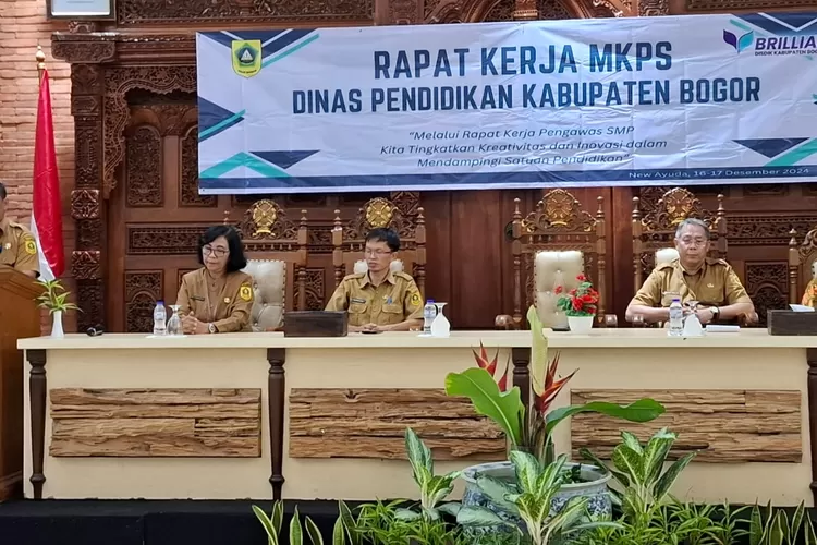 Rapat Disdik Kabupaten Bogor (Iwan Al Qodri/Bogor Times)