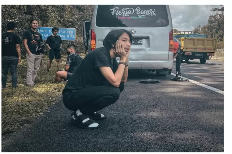 Potret musisi kenamaan Tanah Air, Fiersa Besari.  (Instagram.com/@fiersabesari)