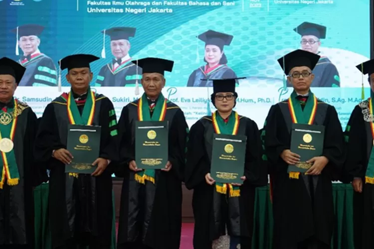 UNJ Mengukuhkan 4 Guru Besar Tetap Sebagai Bagian Dari 22 Guru Besar ...