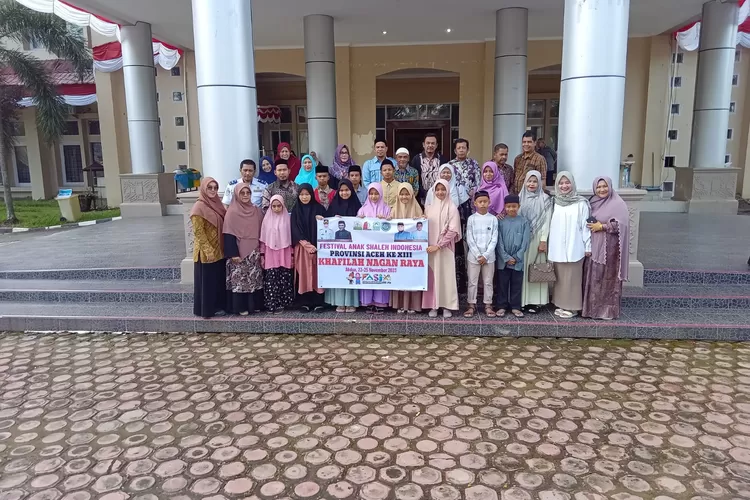 Pj Bupati Melepas 13 peserta Festival Anak Sholeh Indonesia (FASI) ke XIII Tingkat Provinsi Aceh (Dok. Desta)