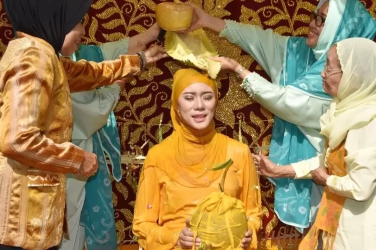 Mengenal  Salah Satu Tradisi Asal Banjar  : Mandi Bungas dari Kalimantan Selatan dalam Cerpen karya Rahmiyati  (Dok. Pribadi)