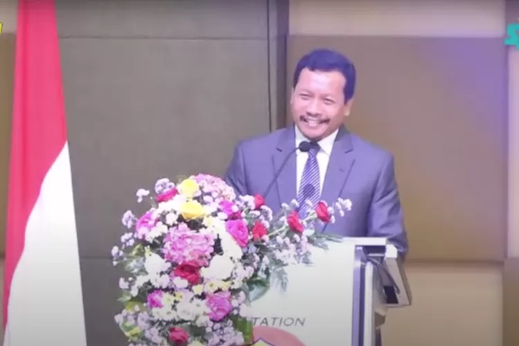 Dr. Samsuri, S.Pd.MT  Ketua LLDIKTI Wilayah 4  (Tangkapan Layar)