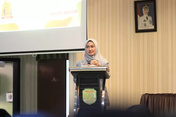 Bupati Indah Putri Indriani di rapat koordinasi (dokpri LHr)