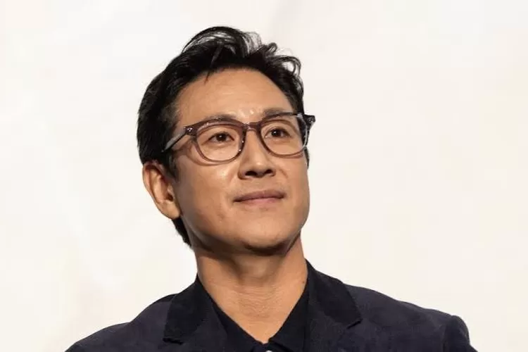 Lee Sun Kyun Pemeran Park Dong-ik (@kchartsmaster)