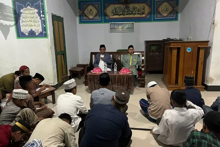 Pesantren Darul Arqam Muhammadiyah (PontrenMu) Balebo menggelar Dialog Akhir Tahun, Ahad (31/12/2023) di Masjid Pesantren Darul Arqam Muhammadiyah Balebo. (Istimewa)