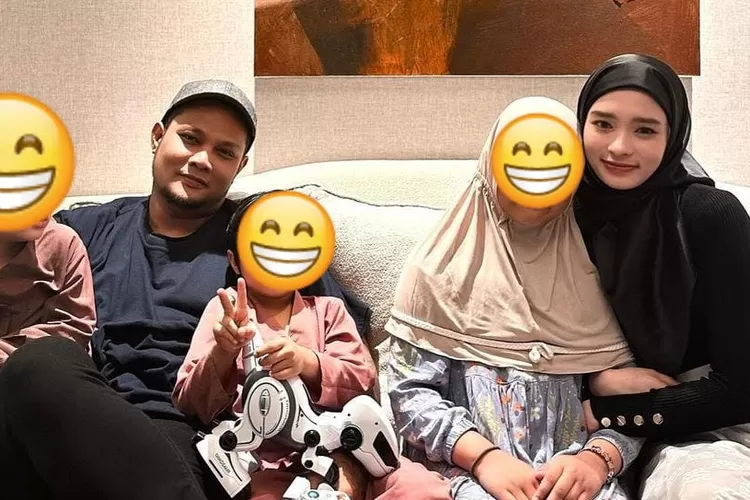 Inara Rusli bersama keluarga (Instagram @mommy_starla)