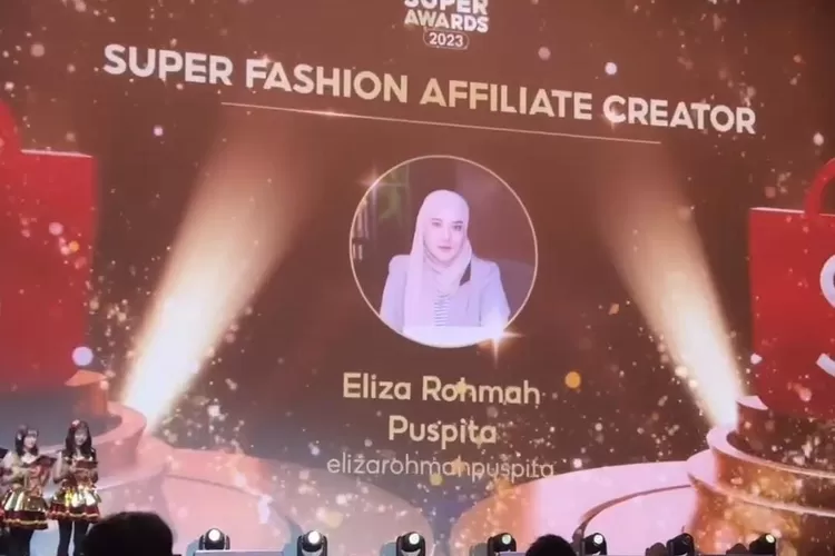 Elizasifaa Memenangkan Super Fashion Affiliate Creator di Shopee Super Awards 2023 (Instagram Elizasifaa)
