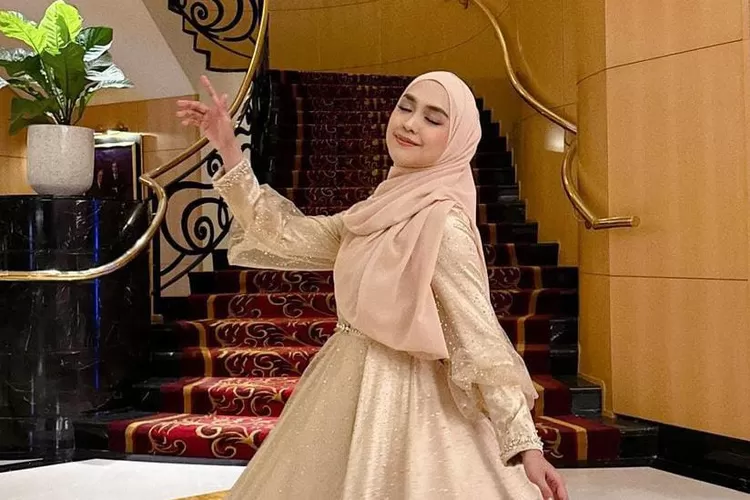 Ria Ricis (Instagram @riaricis1795)