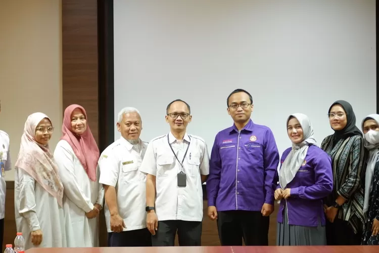 Fakultas Sastra Universitas Pamulang mengujungi Dinas Perpustakaan dan Kearsipan Porvinsi Banten pada Rabu, (07/02/2024) (dok.ulfah)