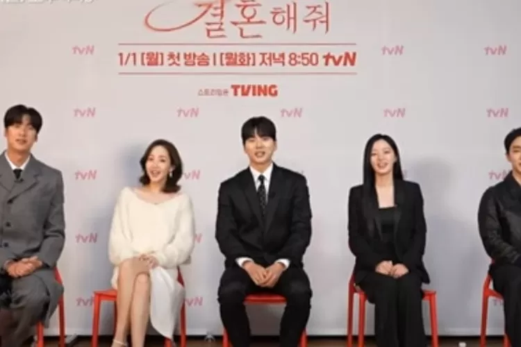 Marry My Husband on TvN (tangkapan Layar)