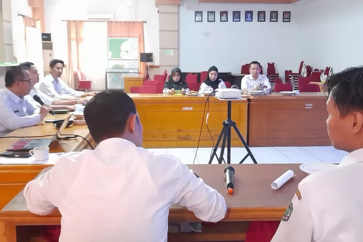 Badan Perencanaan Pembangunan, Riset dan Inovasi Daerah (Bapperida) Kabupaten Luwu Utara merektrut para Verifikator Rencana Kerja (Renja) Perangkat Daerah (PD) untuk tahun 2025 mendatang (foto istimewa)