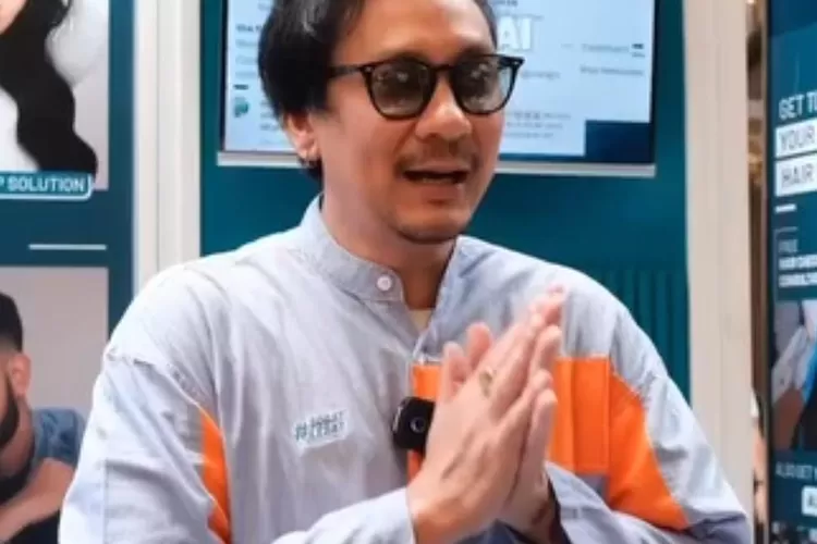 Vincent Rompies ( Instagram @vincentrompies)